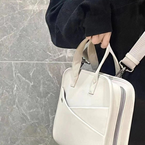 筆記型電腦包女2023新款適用蘋果14寸聯想小新15.6通勤公文