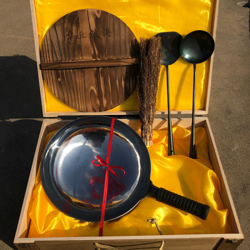 章丘手工鐵鍋無塗層炒鍋家用炒菜鍋物理不沾鍋鍋具小禮品鍋批