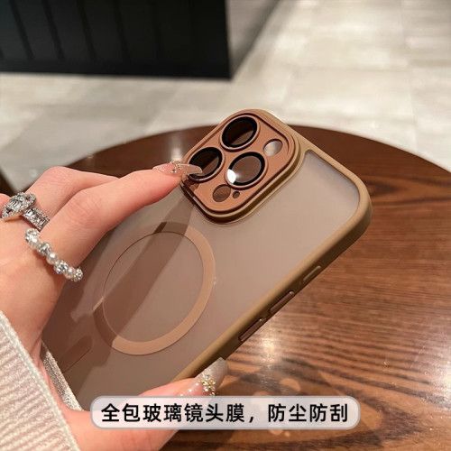 適用IPHONE17pro磨砂雅盾磁吸手機殼蘋果16簡約i15全包防摔保護套