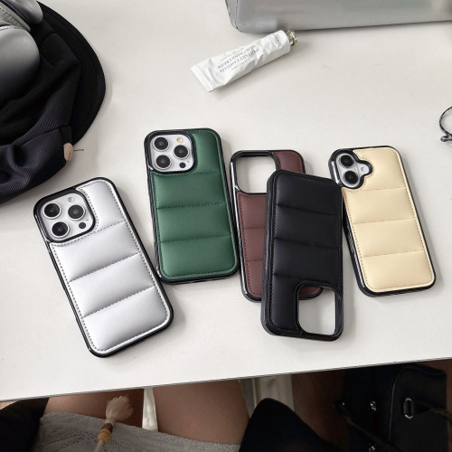馬卡龍充棉皮質羽絨服蘋果15promax手機殼防摔保護套iPhone13情侶
