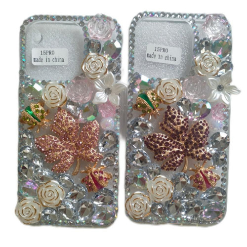 楓葉瓢蟲玫瑰花適用iPhone15Promax手機殼蘋果16P輕奢13/14女滿鑽 楓葉瓢蟲玫瑰花適用iPhone15Promax手機殼蘋果16P輕奢13/14女滿鑽
