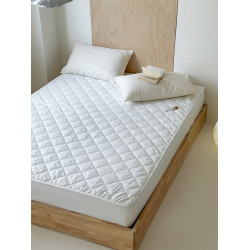 In the Ear Fall and Winter Thickened, Sanded Fabric Waterproof Antifouling Fitted Sheet 1.5/1.8M Minimalist Quilted Quilted Mattress Protective Pad