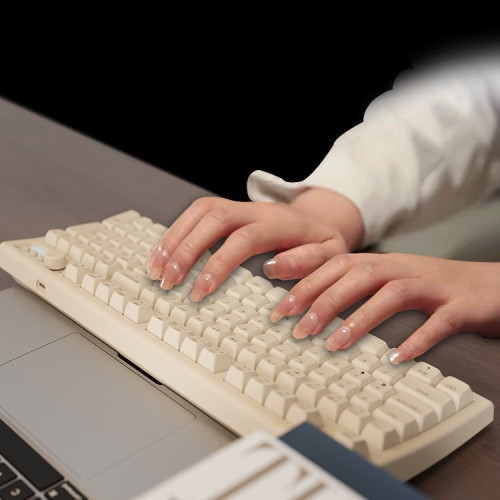 前行者V97無線藍牙雙模鍵盤機械手感按鍵靜音按鍵靜音遊戯辦公