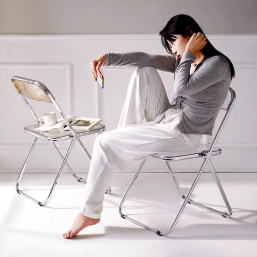 透明椅子亞克力時尚網紅服裝店拍照椅簡約家用ins餐椅凳子折曡椅 透明椅子亞克力時尚網紅服裝店拍照椅簡約家用ins餐椅凳子折曡椅