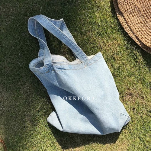 新款牛仔休閒帆布包韓版水洗淺藍色簡約純色百搭復古街拍文藝單肩 新款牛仔休閒帆布包韓版水洗淺藍色簡約純色百搭復古街拍文藝單肩