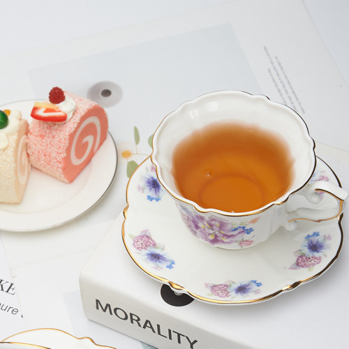 金邊浮雕下午茶牛奶水杯子家用陶瓷咖啡杯碟廣告禮品骨瓷杯碟 金邊浮雕下午茶牛奶水杯子家用陶瓷咖啡杯碟廣告禮品骨瓷杯碟