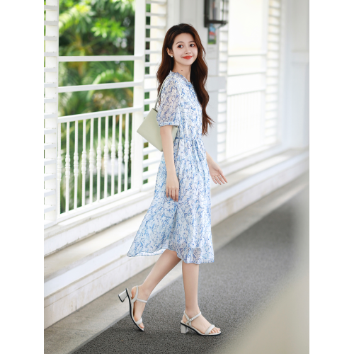 【博主同款x藍韻】JESSIE法式精緻氣質連衣裙夏女收腰度假碎花裙