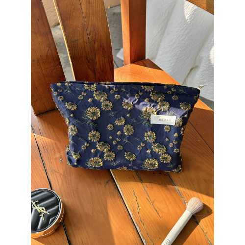 韓版金絲小雛菊色織化妝包旅行可攜式拉鍊帆布收納包口紅手拿包 韓版金絲小雛菊色織化妝包旅行可攜式拉鍊帆布收納包口紅手拿包