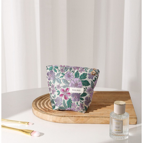 新款法式復古提花化妝包大容量高級感隨身攜帶手拿包收納包洗漱包 新款法式復古提花化妝包大容量高級感隨身攜帶手拿包收納包洗漱包