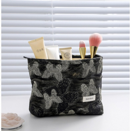 新款國風金絲蝴蝶日常搭配化妝包大容量高級感護膚品收納包手拿包 新款國風金絲蝴蝶日常搭配化妝包大容量高級感護膚品收納包手拿包