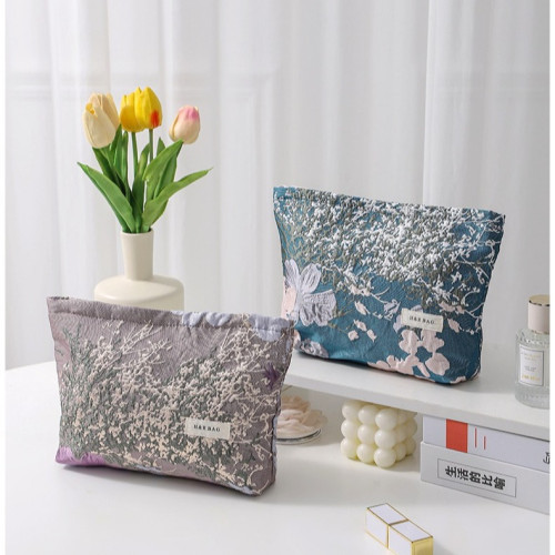 新款清新金絲提花大容量高級感化妝包隨身可攜式口紅收納包洗漱包 新款清新金絲提花大容量高級感化妝包隨身可攜式口紅收納包洗漱包