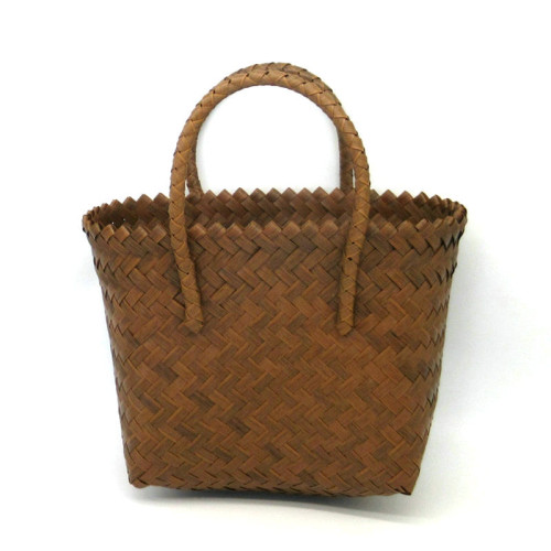 新款手工編織包手提籃子度假休閒女包防水塑膠沙灘包彩色手編包包 新款手工編織包手提籃子度假休閒女包防水塑膠沙灘包彩色手編包包