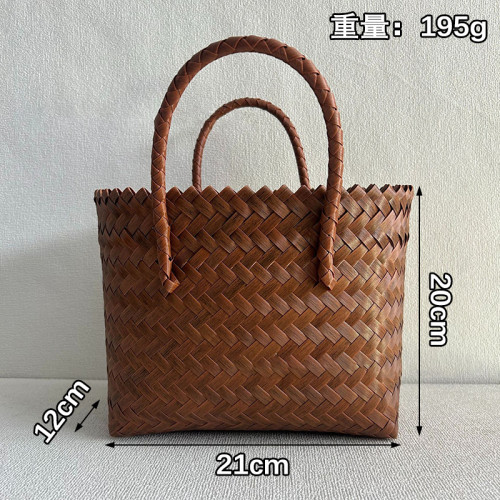 新款撞色編織包 塑膠菜籃子 休閒百搭女包 出遊旅行包斜編籃子 新款撞色編織包 塑膠菜籃子 休閒百搭女包 出遊旅行包斜編籃子