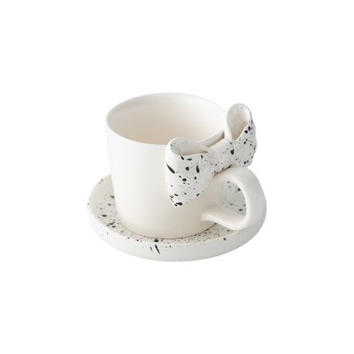 新款蝴蝶結馬克杯高顔值咖啡杯設計感手工陶瓷網紅公主杯爆款 新款蝴蝶結馬克杯高顔值咖啡杯設計感手工陶瓷網紅公主杯爆款