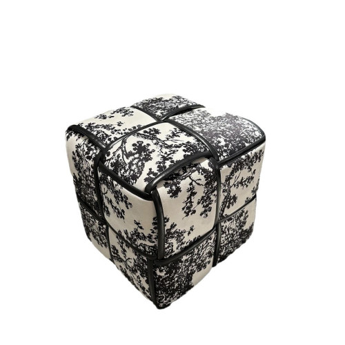 坐墩簡約家用方凳沙發網紅茶幾換鞋凳客廳門口臥室輕奢魔方小凳子 坐墩簡約家用方凳沙發網紅茶幾換鞋凳客廳門口臥室輕奢魔方小凳子