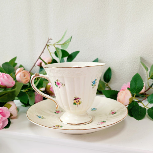 歐式復古精緻ins咖啡杯碟套裝陶瓷英式金邊茶杯法式餐廳杯子家用 歐式復古精緻ins咖啡杯碟套裝陶瓷英式金邊茶杯法式餐廳杯子家用