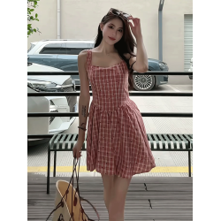 粉色愛心格子吊帶連衣裙女2025夏季新款法式氣質顯瘦收腰A字短裙