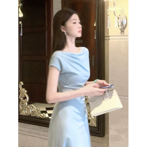 法式藍色露肩後媽連衣裙輕奢高級感女裝夏季2025新款巨好看長裙子