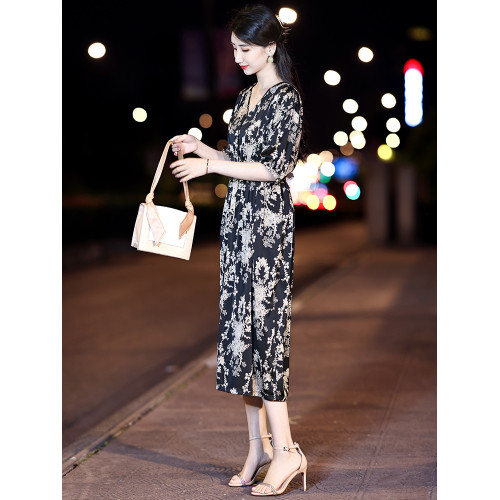 杭州真絲桑蠶絲連衣裙2025夏季新款女大碼碎花高級奢華寬松遮肚子