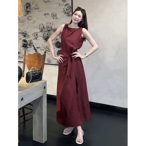 法式復古紅色無袖背心連衣裙女2025夏季新款顯瘦系帶收腰過膝長裙