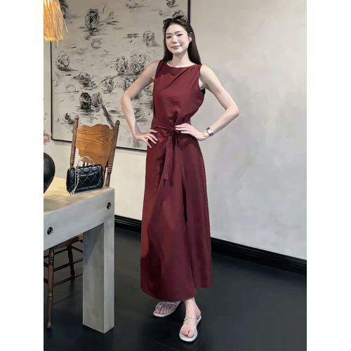 法式復古紅色無袖背心連衣裙女2025夏季新款顯瘦系帶收腰過膝長裙