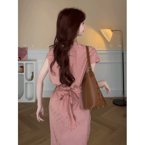法式甜美風收腰系帶短袖連衣裙女2025年夏季新款寬松減齡粉色長裙