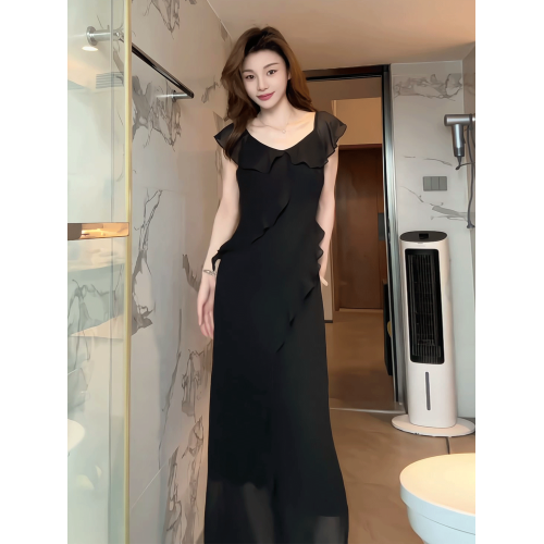 法式純欲風性感荷葉邊無袖連衣裙女2025夏季新款修身顯瘦包臀長裙