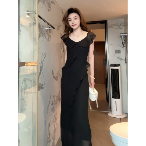 法式純欲風性感荷葉邊無袖連衣裙女2025夏季新款修身顯瘦包臀長裙
