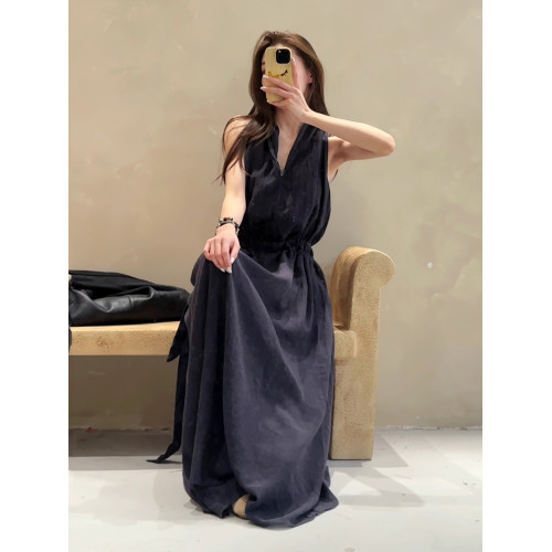 復古V領苧麻吊帶連衣裙女夏2025收腰亞麻裙松弛感休閒裙顯瘦長裙