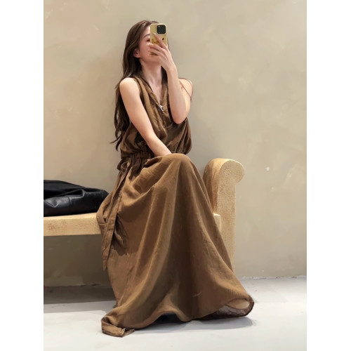 復古V領苧麻吊帶連衣裙女夏2025收腰亞麻裙松弛感休閒裙顯瘦長裙