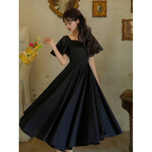 彌愛原創《小黑裙》法式復古赫本風短袖大擺高腰飄帶連衣裙顯瘦夏 彌愛原創《小黑裙》法式復古赫本風短袖大擺高腰飄帶連衣裙顯瘦夏