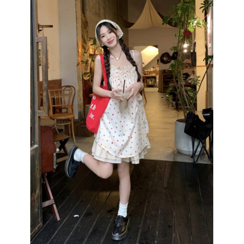 我在外面有 “告白氣球”日系小衆復古少女波點吊帶連衣裙女夏