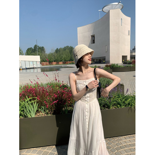 法式苧麻蕾絲重工刺綉白色吊帶連衣裙女度假風仙女開叉無袖小白裙
