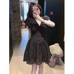 歐洲站2025新款法式高級感掐腰裙子女夏小個子修身顯瘦碎花連衣裙