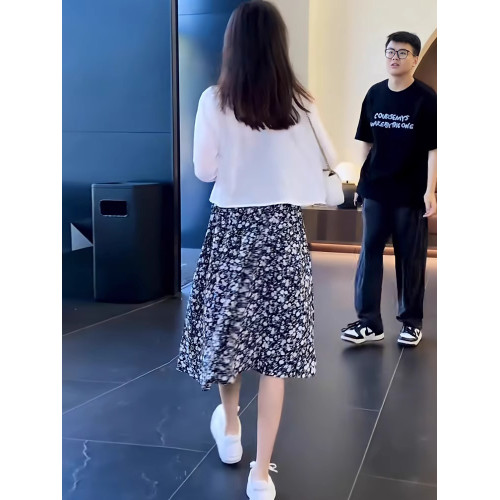 吊帶碎花連衣裙女2025年夏季薄款長袖防曬開衫時尚減齡兩件套裙子