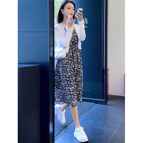 吊帶碎花連衣裙女2025年夏季薄款長袖防曬開衫時尚減齡兩件套裙子