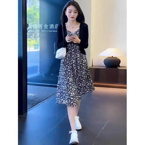 吊帶碎花連衣裙女2025年夏季薄款長袖防曬開衫時尚減齡兩件套裙子