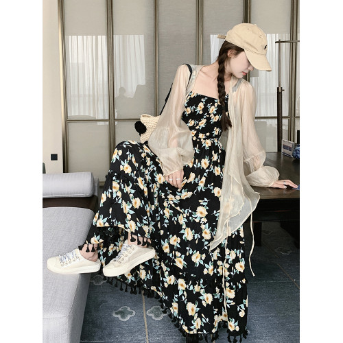 法式優雅氣質高腰印花吊帶裙女2025夏新款薄紗開衫碎花連衣裙套裝