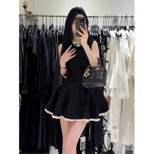 法式千金風黑色無袖背心連衣裙子女氣質收腰內搭小個子蓬蓬裙