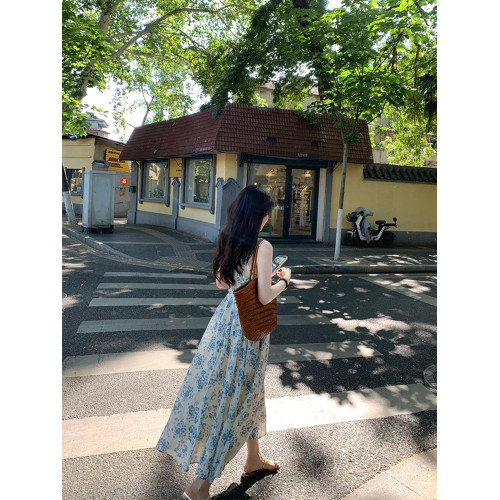 法式田園風藍色碎花方領背心連衣裙女2025新款收腰長裙子