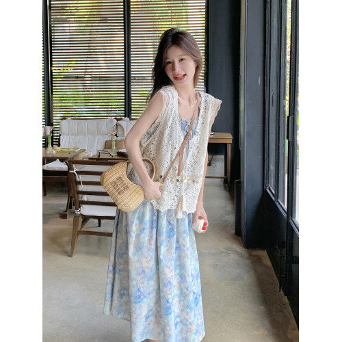 多巴胺穿搭藍色碎花連衣裙套裝女夏2025新款蕾絲罩衫度假裙兩件套