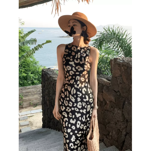 XZOXZO海邊度假風黑色碎花無袖連衣裙女夏季顯身材超好看氣質長裙
