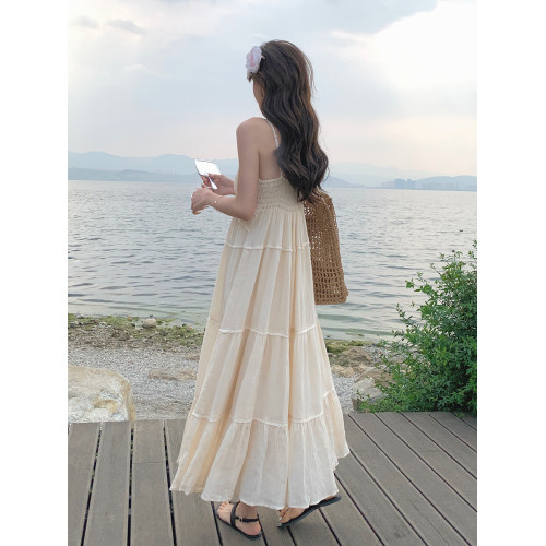 法式溫柔風吊帶連衣裙女2025夏季新款氣質絕美海邊度假超仙沙灘裙