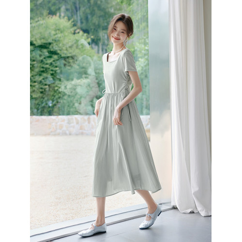 沫晗依美清新優雅長裙2025夏季新款大方領設計抽繩腰部收腰連衣裙
