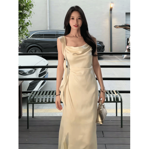 法式氣質飄帶蕩領褶皺吊帶連衣裙女2025夏季新款緞面開叉包臀長裙