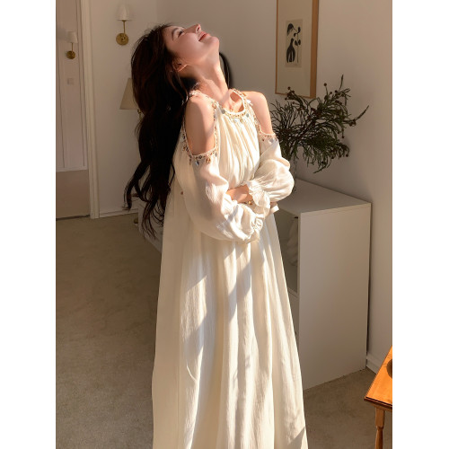 法式露肩花邊連衣裙女2025春新款氣質絕美仙女海邊度假松弛感長裙
