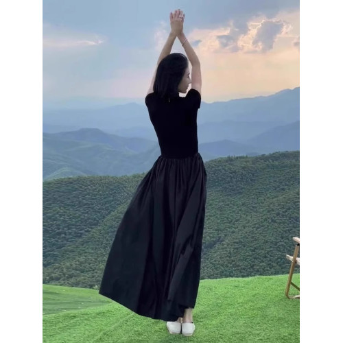XZOXZO法式黑色連衣裙女赫本風氣質小衆設計感長裙子夏季2025新款