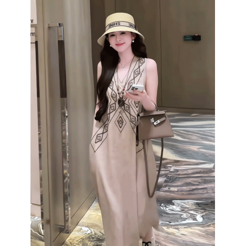 慵懶風復古氣質印花無袖連衣裙女2025夏季新款海邊度假風背心長裙