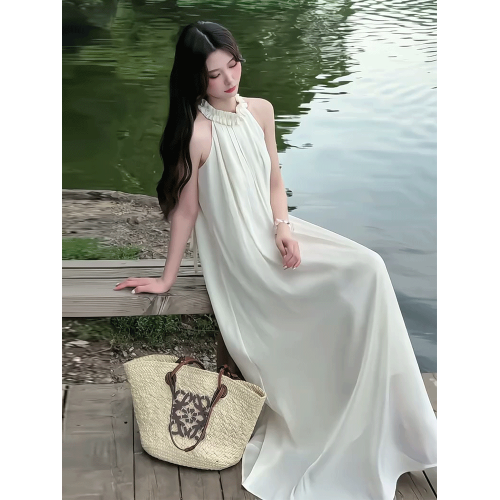 法式設計感無袖掛脖吊帶連衣裙女2025夏季新款寬松顯瘦度假風長裙