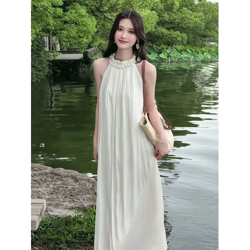 法式設計感無袖掛脖吊帶連衣裙女2025夏季新款寬松顯瘦度假風長裙